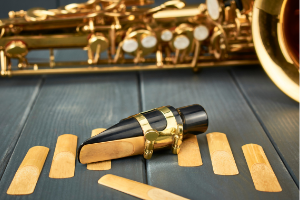 Tenor Saxophone Accessories - Mouthpiece and Reeds